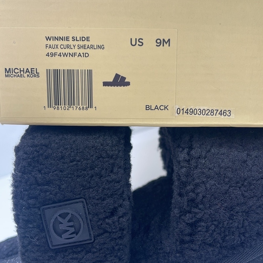 MICHAEL KORS Winnie Faux Curly Shearling Platform Slide Sandal
Black 
New - Picture 16 of 16